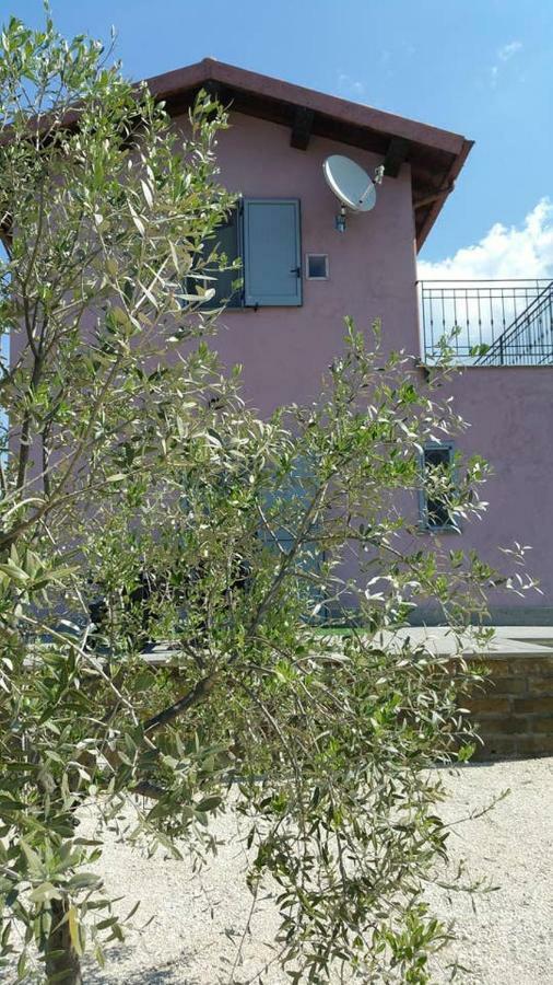 Piccolo Casale A "Le Moline" In Una Vera Fattoria Vetralla Kültér fotó